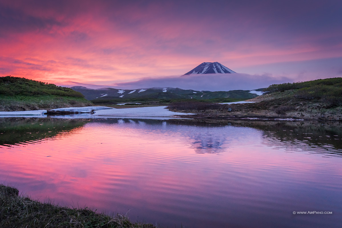 Kambalnoye Lake (Камбальное озеро)